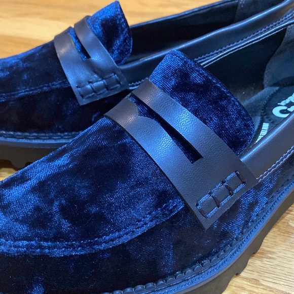Beautiful BLUE Sam Edelman Circus Loafers - Picture 9 of 9